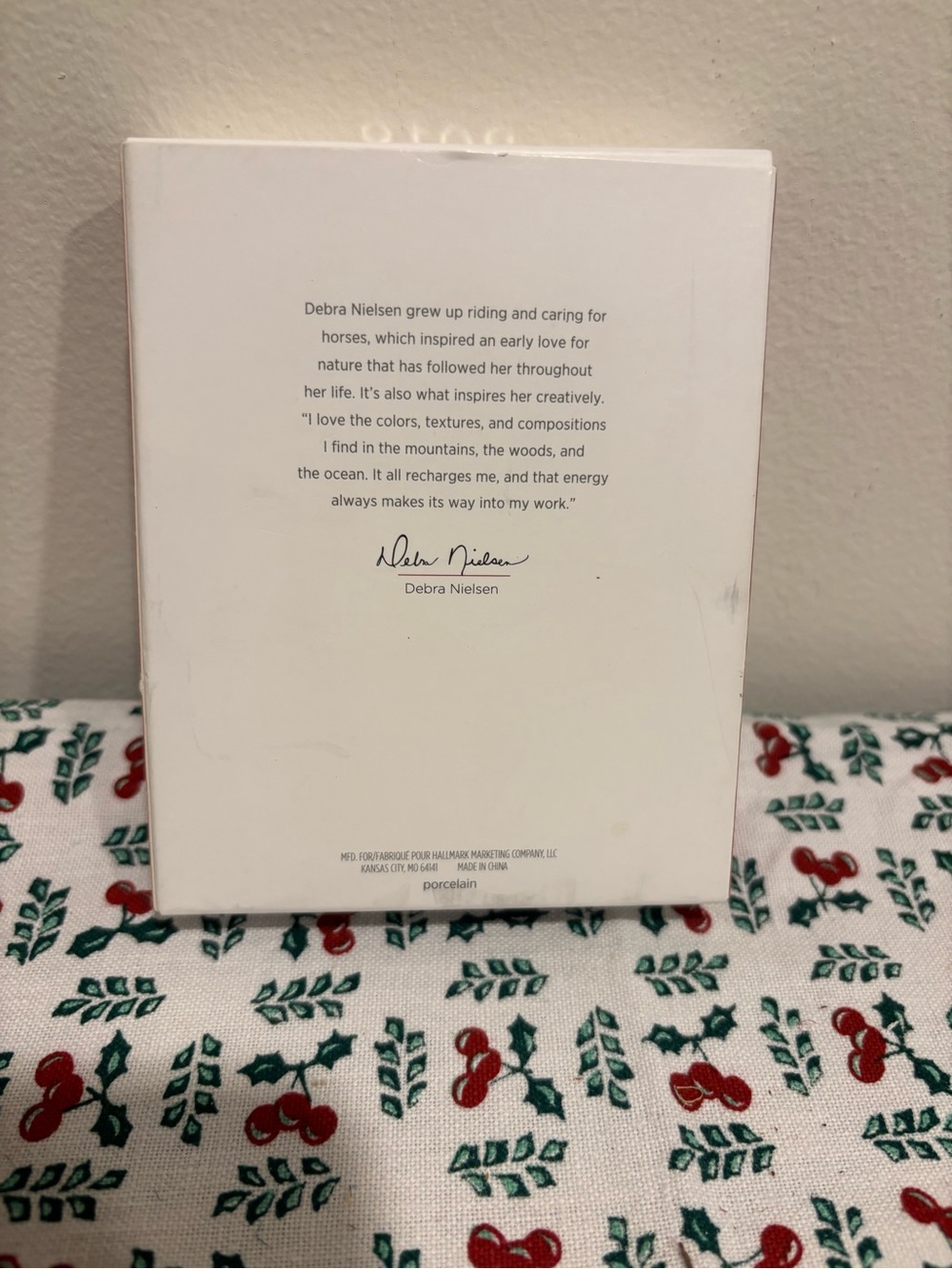 Hallmark Keepsake Forever Family Ornament - White & Green with Red Lettering - Picture 3 of 4